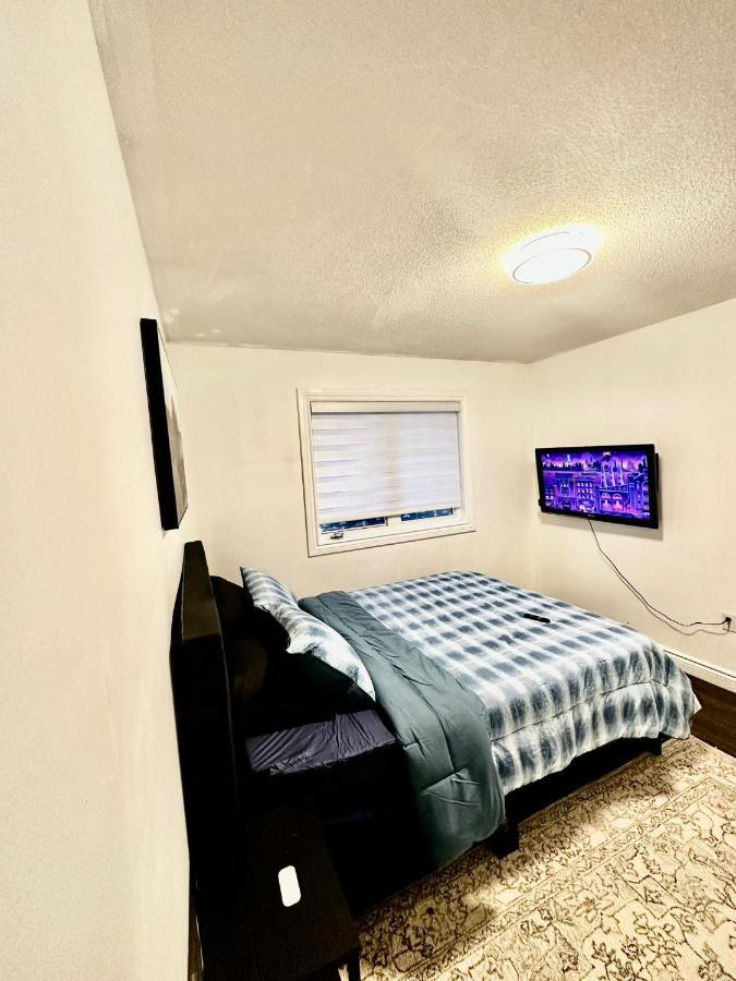 Deluxe Double Room Ii- Hazel Stays Mississauga Zewnętrze zdjęcie