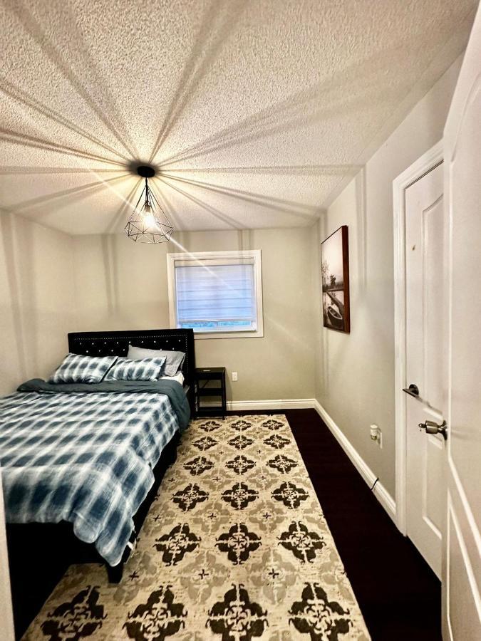 Deluxe Double Room Ii- Hazel Stays Mississauga Zewnętrze zdjęcie